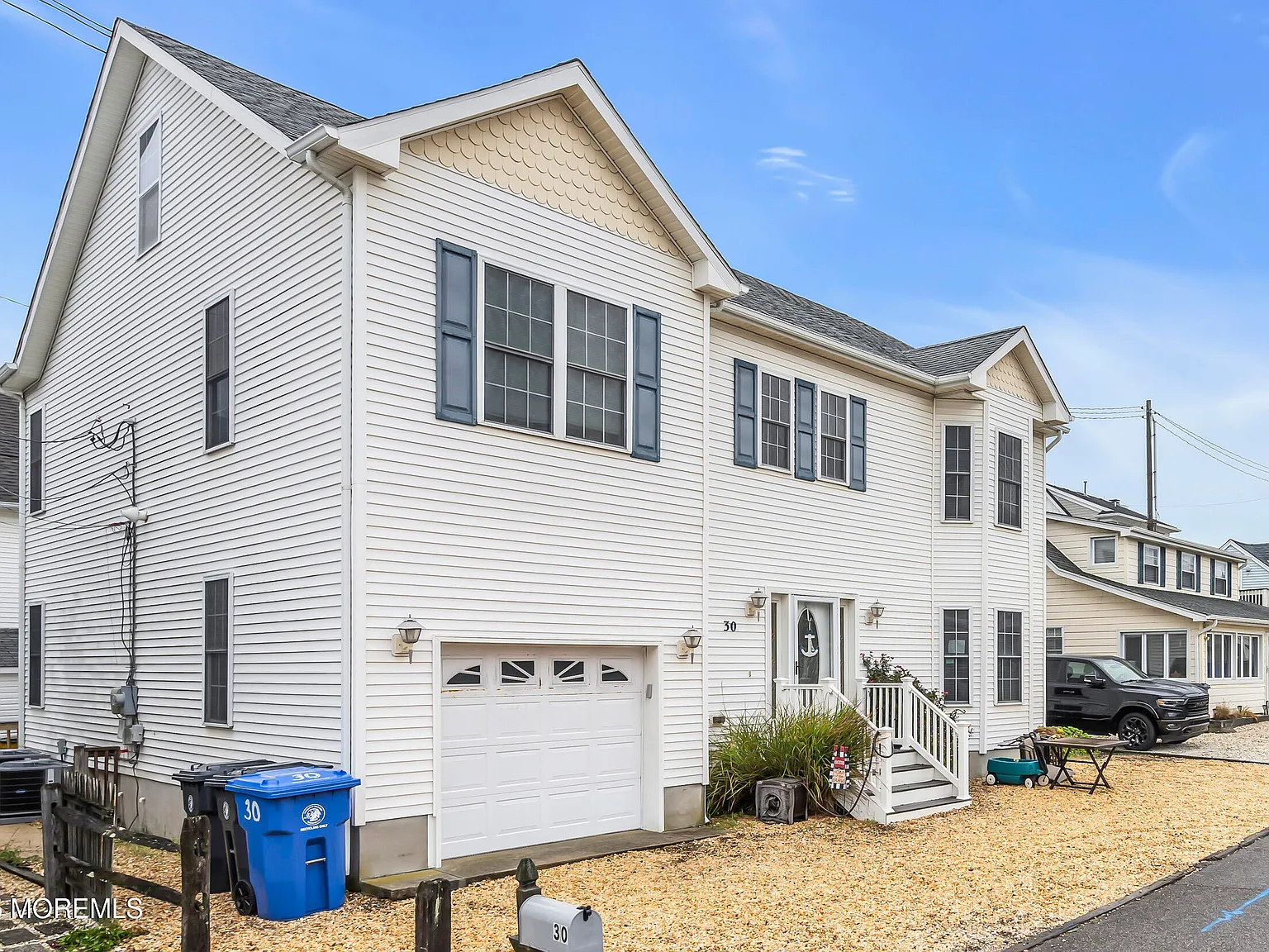 4 bed, 2476 sqft, $4,000 — Photo 4