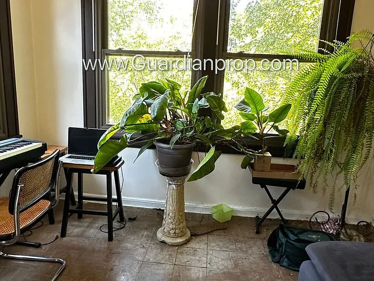 2870 Humboldt Ave S #12 — Photo 5