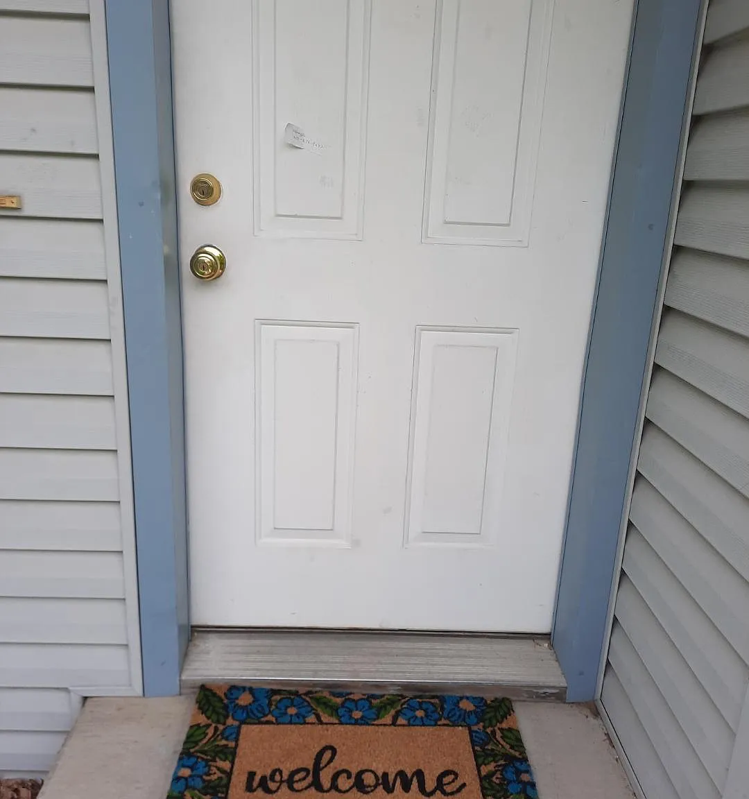 4 bed, 1838 sqft, $2,450 — Photo 1