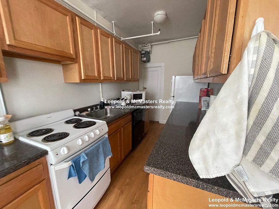 2nd image of 88 Washington St #7A