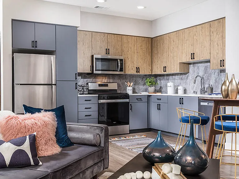 Altitude Apartments — Photo 10