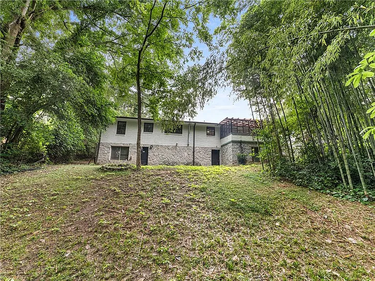 1685 Dunwoody Pl NE #TOP — Photo 14
