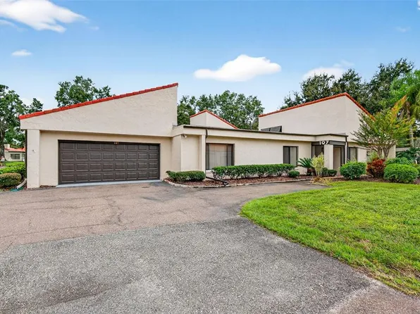 107 Seville Ct N, Plant City, FL 33566
