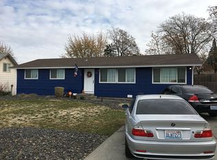 712 Buena Vista Ave, Sunnyside, WA