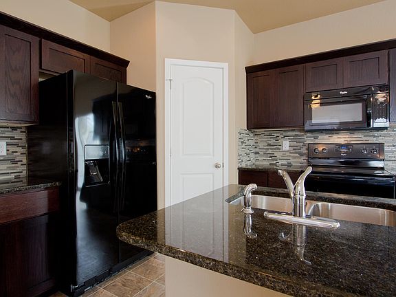 Windmill Homes - Keystone Kitchen Island