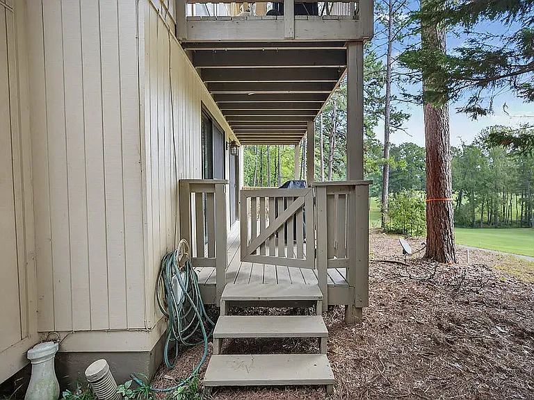 4001 Captains Walk Cir — Photo 20