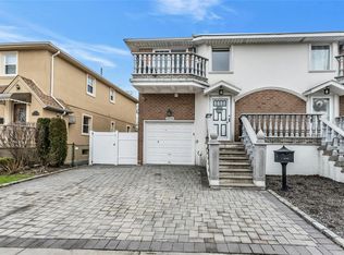 20334 27th Ave, Flushing, NY 11360