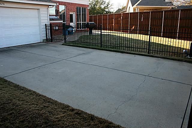 1st image of 1426 Pebble Creek Dr