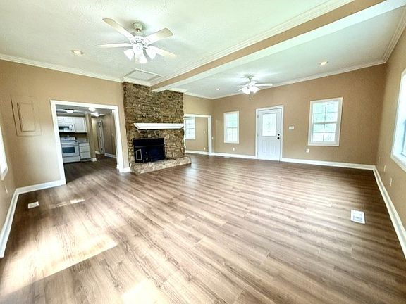 2nd image of 2945 Gospel Peace Rd