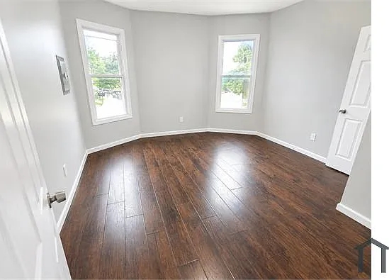 3 bed, $1,795 — Photo 2