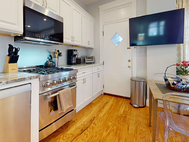 185 Chestnut Hill Ave #6 — Photo 9