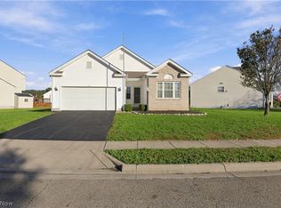 1489 E Quail Run Dr, Newark, OH 43055