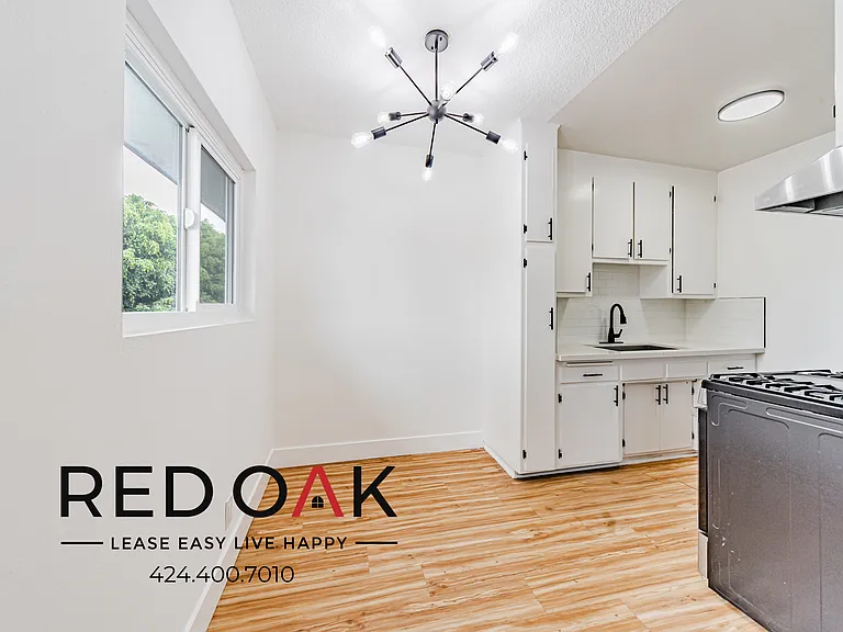 252 W Elm Ave #L — Photo 5