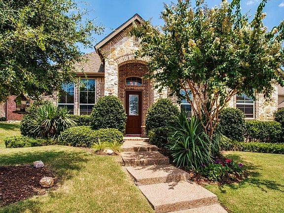2nd image of 2641 Stonybrook Dr