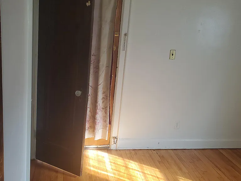8544 Cloverlawn Ave — Photo 13