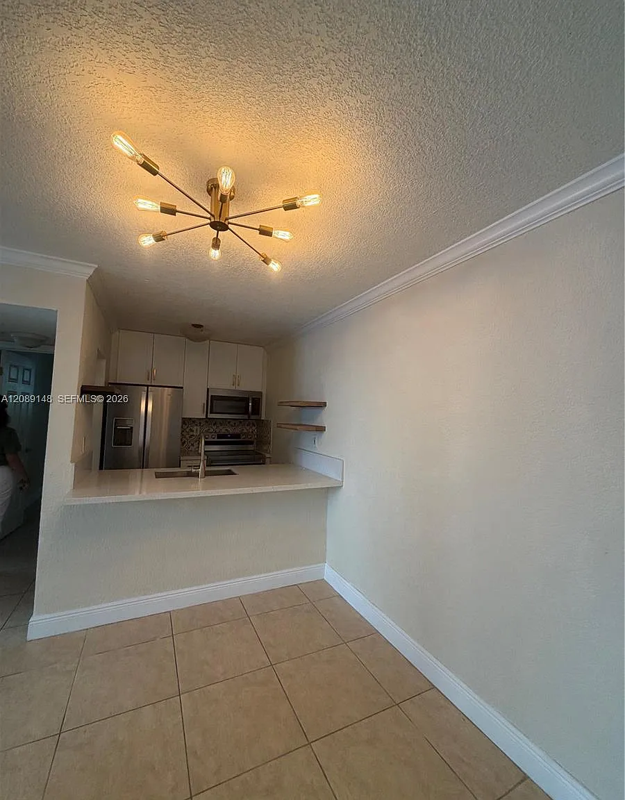 300 Madeira Ave — Photo 1