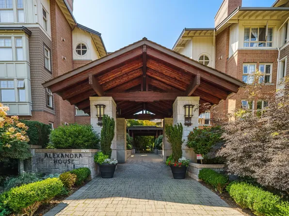 4655 Valley Dr #1217, Vancouver, BC V6J 5L6