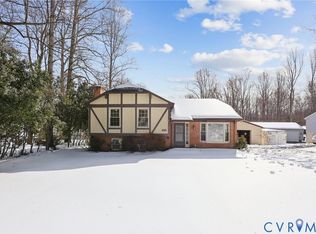 655 Holly Corner Rd, Fredericksburg, VA 22406