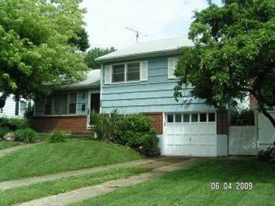 2005 Butztown Rd, Bethlehem, PA, 18017