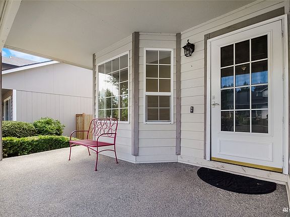 4th image of 7514 193rd Street Ct E