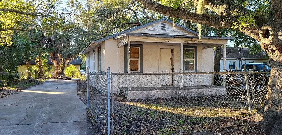 1st image of 2825 Links Ave