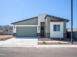 909 E Desert Ln, Phoenix, AZ 85042