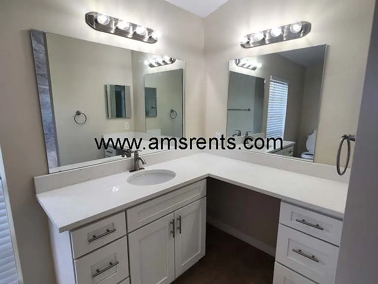 8615 Running Bear Ct — Photo 28