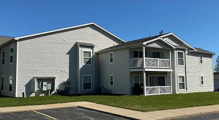 Northway Pines — Photo 18