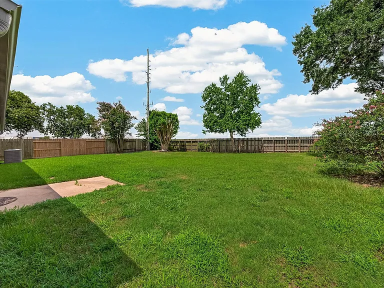 2423 Anthony Hay Ln — Photo 32