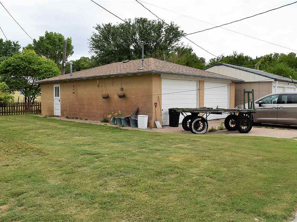 106 Logan St, Atwood, KS 67730 Zillow