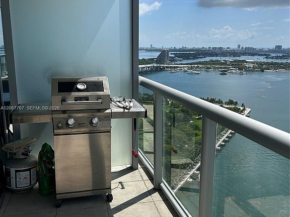 3rd image of 888 Biscayne Blvd APT 3107