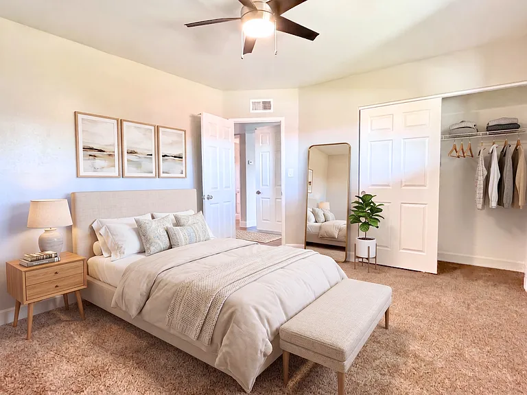 2726 E Glenrosa Ave #3 — Photo 7