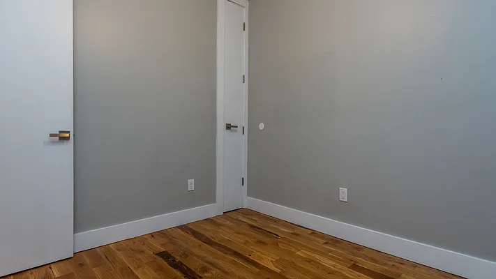 Rented by Nooklyn NYC LLC | media 32