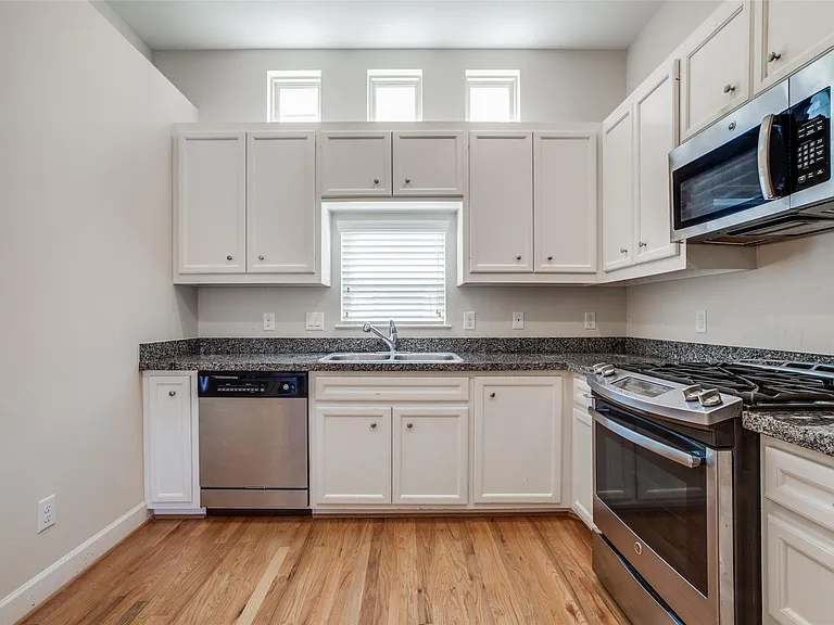2710 Hullsmith Dr #401 — Photo 17