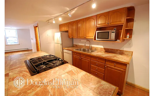 Rented by Douglas Elliman | media 35