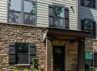 29 Rollins Ave, Greenville, SC 29607