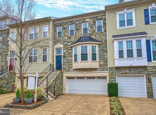 107 Cahill Dr, Alexandria, VA 22304