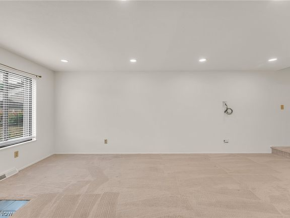 5th image of 805 Tollis Pkwy