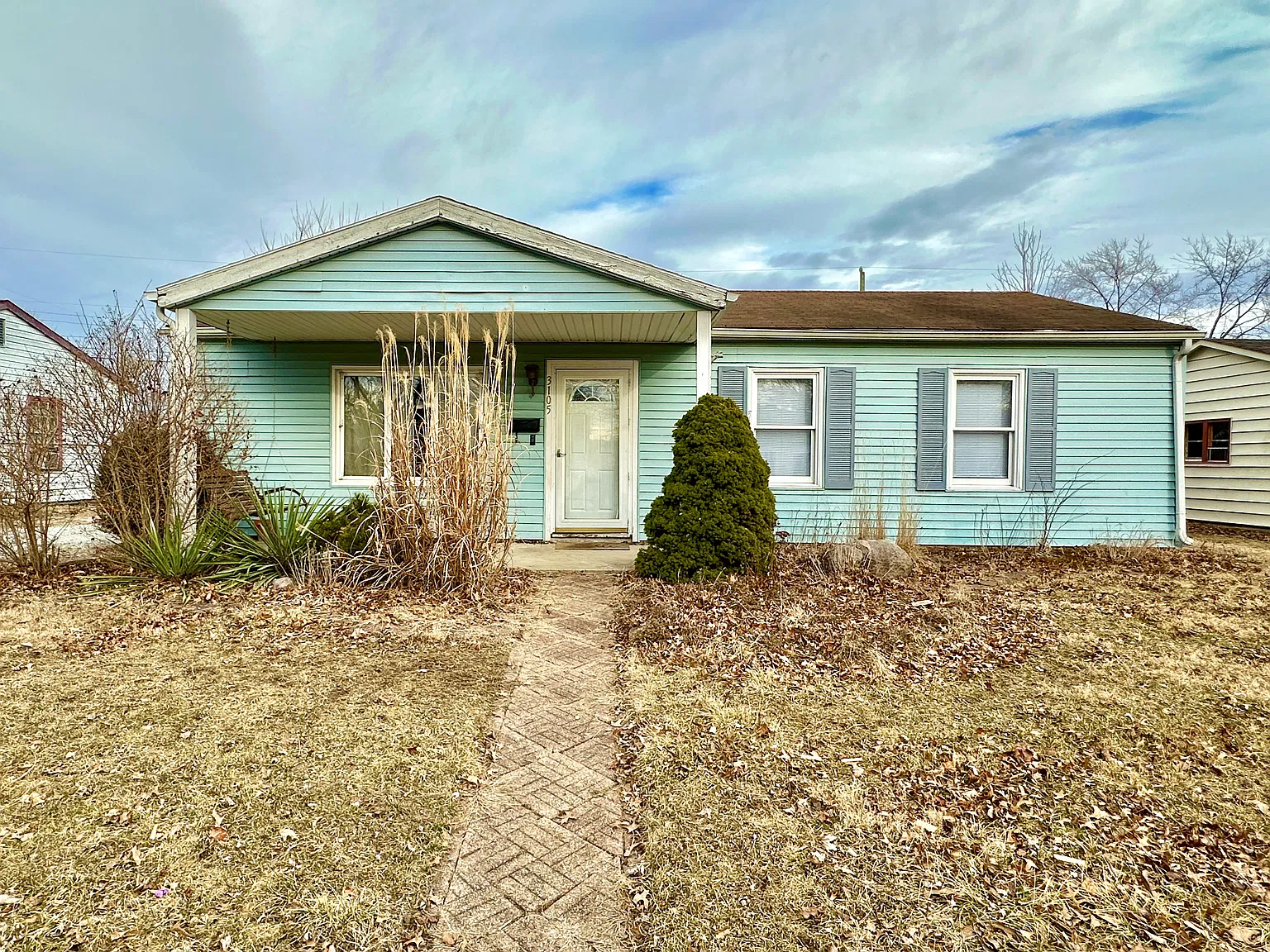 3105 Fairwood Dr — Photo 1