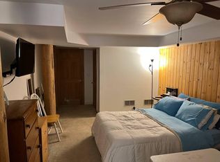 8404 Abbott Ln, Cary, IL 60013