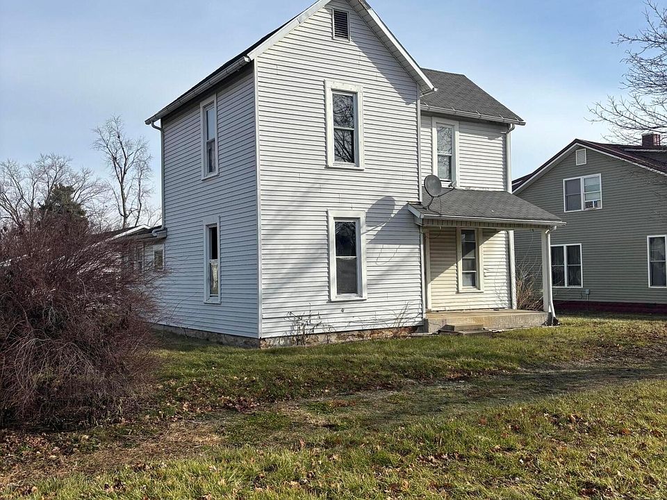 2nd image of 430 Lewis St