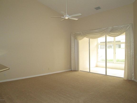 5th image of 597 Grant Ave #0