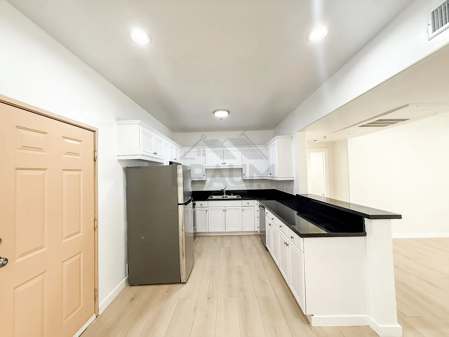5611 FULCHER PROPERTY, LLC — Photo 3