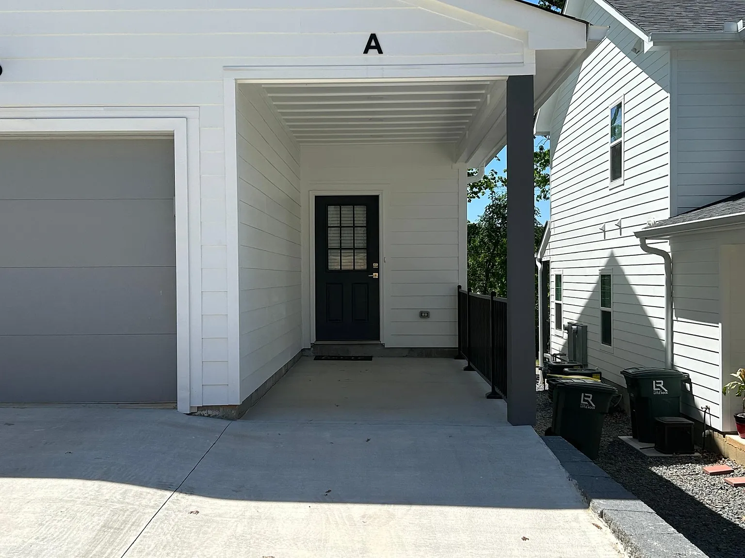 3 bed, 2.5 bath, 1670 sqft, $1,900 — Photo 2