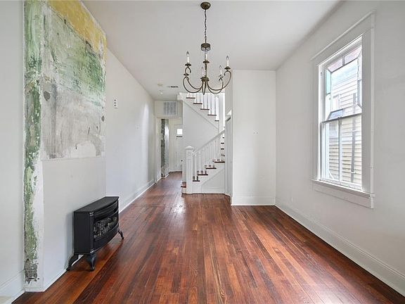 3rd image of 2330-32 Jena St