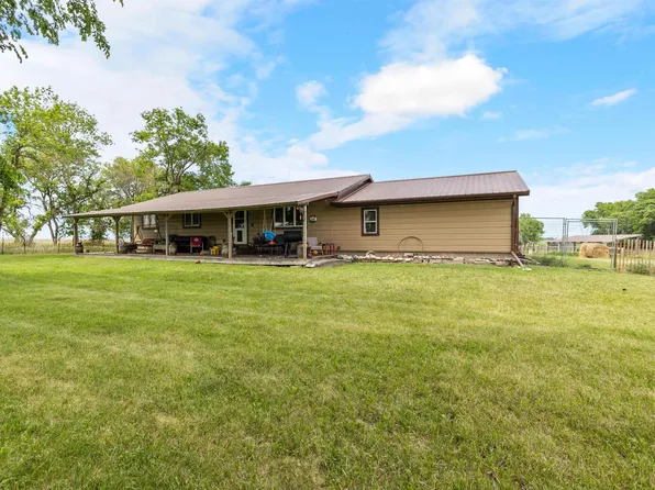 48346 224th St, Elkton, SD 57026
