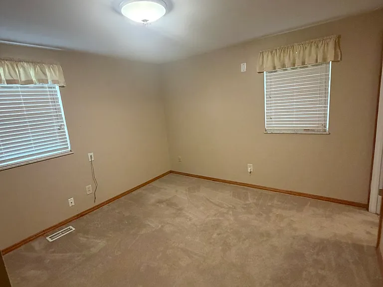 6501 Stonehurst Dr — Photo 20