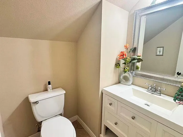 4618 Ambrosia Springs Ln — Photo 13