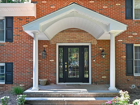 3rd image of 7 Pembury Ct
