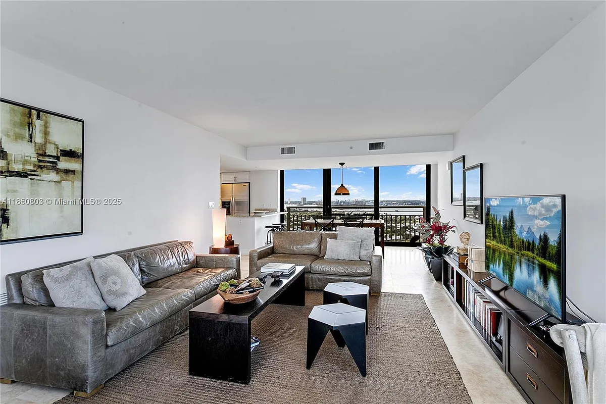 Building Photo - 3000 N Ocean Dr #20A